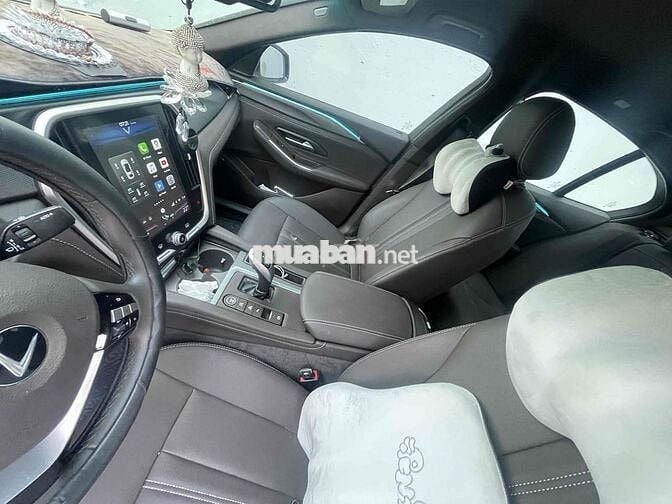 VinFast Lux A2.0 2022 A2.0 Tiêu chuẩn - 17500 km