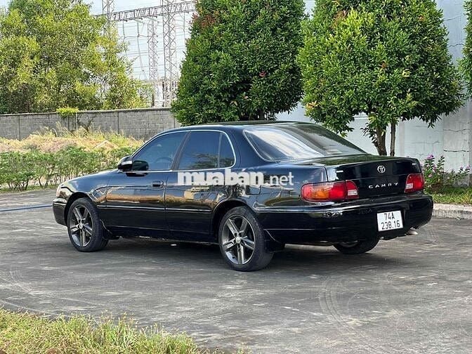 Toyota Camry 2000 GLi 2.2 - 268000 km
