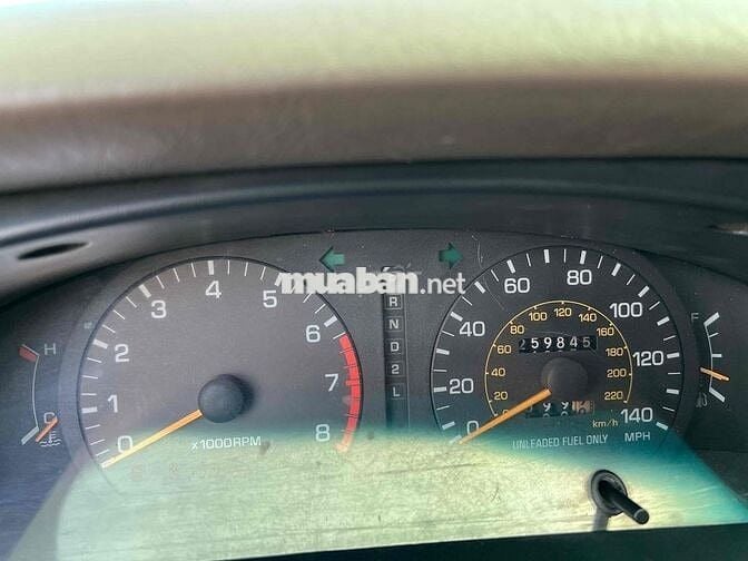 Toyota Camry 2000 GLi 2.2 - 268000 km