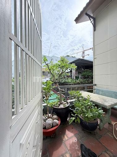 NHÀ 2 LẦU 4PN.3WC MT Đ/SỐ P BÌNH THỌ THỦ ĐỨC ( CÒN THƯƠNG LƯỢNG )