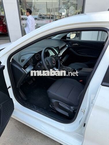 MG5 STD 2024  - 15000 km - xe cty