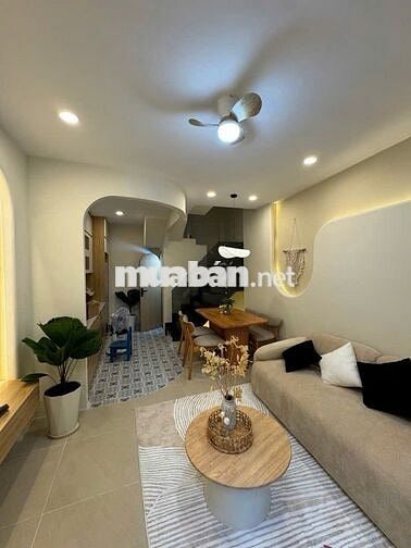 🏩NHÀ ĐƯỜNG TRƯỜNG SA – PHÚ NHUẬN 5 tầng (bê tông cốt thép)