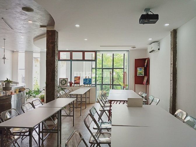 CHUYỂN NHƯỢNG NHÀ NGUYÊN CĂN – VỊ TRÍ TRUNG TÂM (Q1 CŨ)