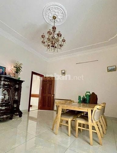 Nhà Đẹp Bề Thế - Cổng Sân Bay Tsn, Tân Bình - 96m²- 4 Tầng - Hẻm Ôtô T