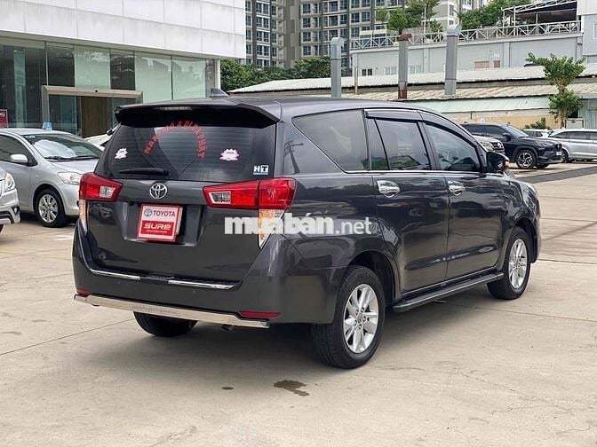 Toyota Innova 2018 2.0E - 102000 km