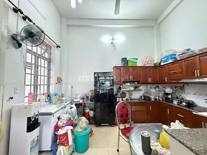 NHÀ 2 LẦU 4PN.3WC MT Đ/SỐ P BÌNH THỌ THỦ ĐỨC ( CÒN THƯƠNG LƯỢNG )
