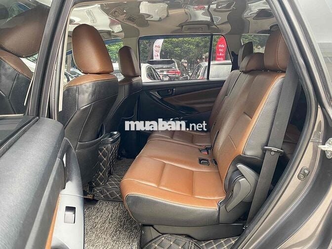 Toyota Innova 2018 2.0E - 102000 km