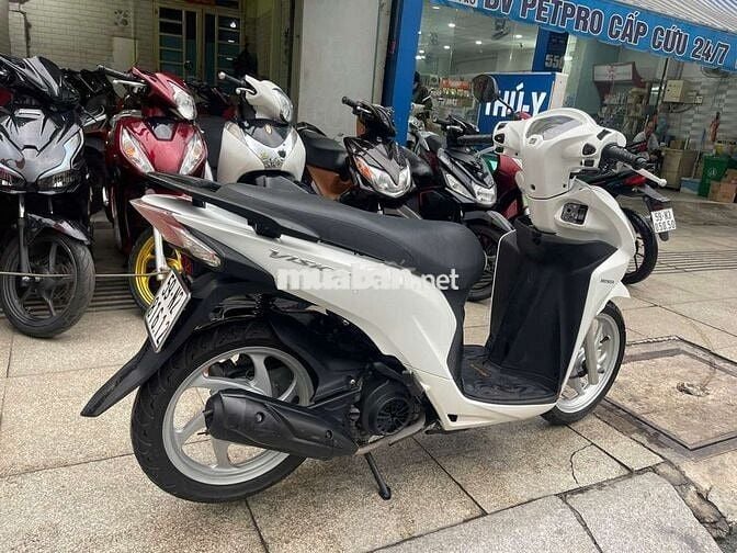 Honda vision 2017 mới 90% Bstp chính chủ