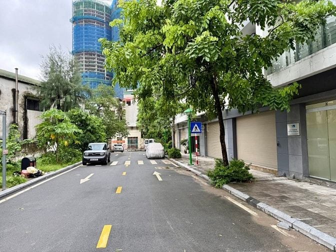 26,8 TỶ CÓ NHÀ PHÂN LÔ 6 TẦNG THANG MÁY XÂY MỚI KHU ĐÔ THỊ ĐỊNH CÔNG.