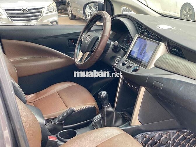 Toyota Innova 2018 2.0E - 102000 km