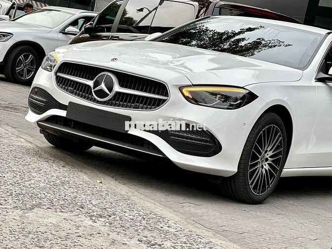 Mercedes Benz GLC200 4MATIC V1