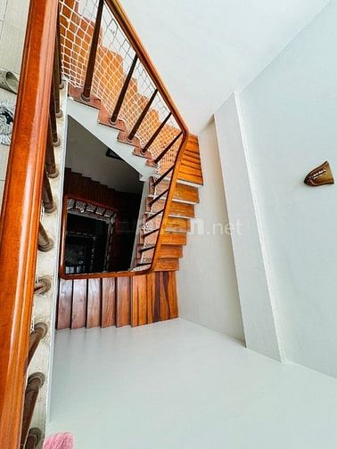 Bán nhà phố Lạc Trung P/Lô, ô tô tránh kinh doanh, DT 80m2, 6t, Mt 6m.