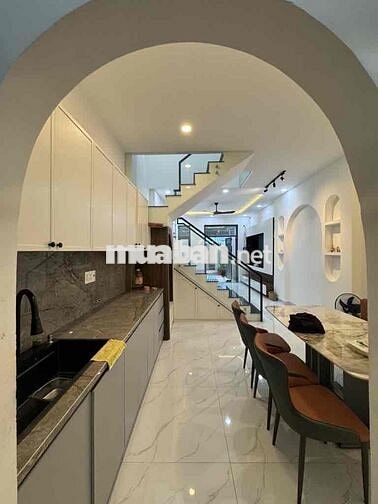 Nhà Hẻm Xe Tải - Bình Tân - 48m2 - Ngay Giao Lộ - tặng nội thất - 5ty