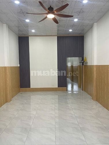 Bán nhà nở hậu sổ riêng gần chợ trung chánh