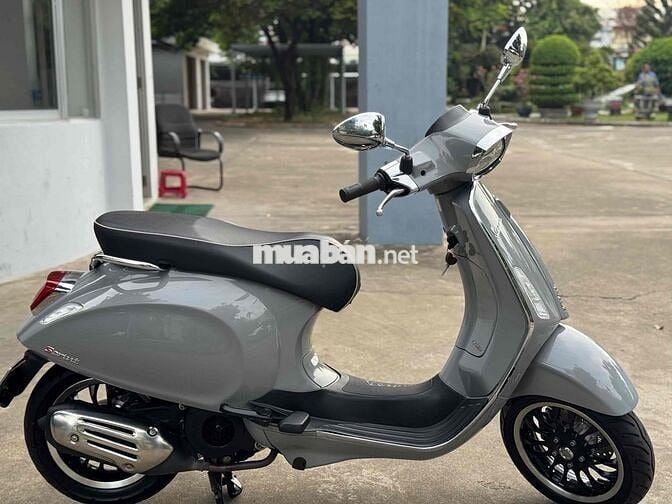 VESPA đk 2024 chuẩn 1500 km còn thơm mùi xe mới