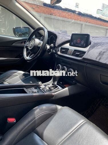 Mazda 3 2018 2.0 AT - 57000 km