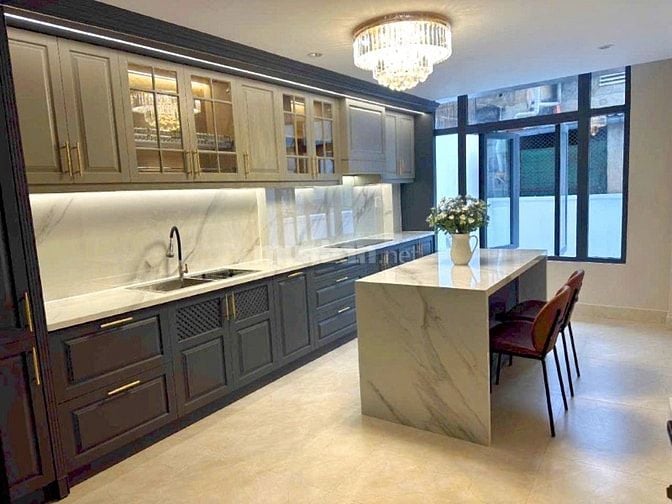 BÁN NHÀ MẶT TIỀN : 19 ĐINH CÔNG TRÁNG - P. TÂN ĐỊNH - Q. 1 - TPHCM