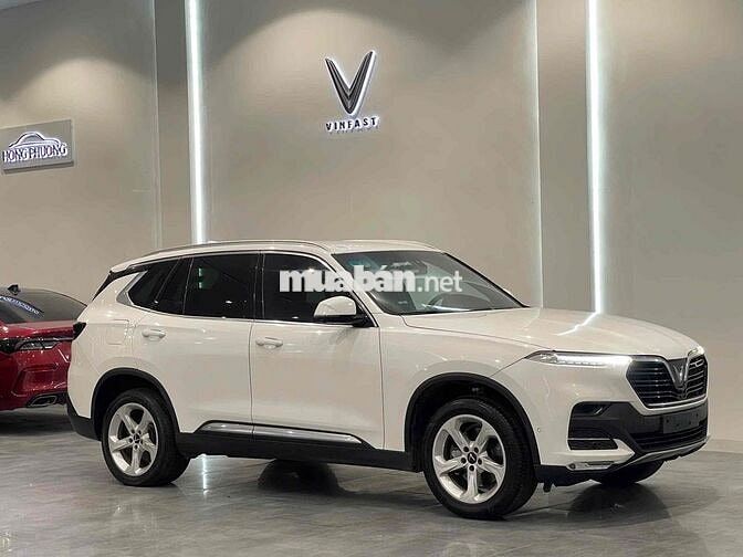 VinFast Lux SA2.0 2020 Plus 2.0 AT - 60000 km
