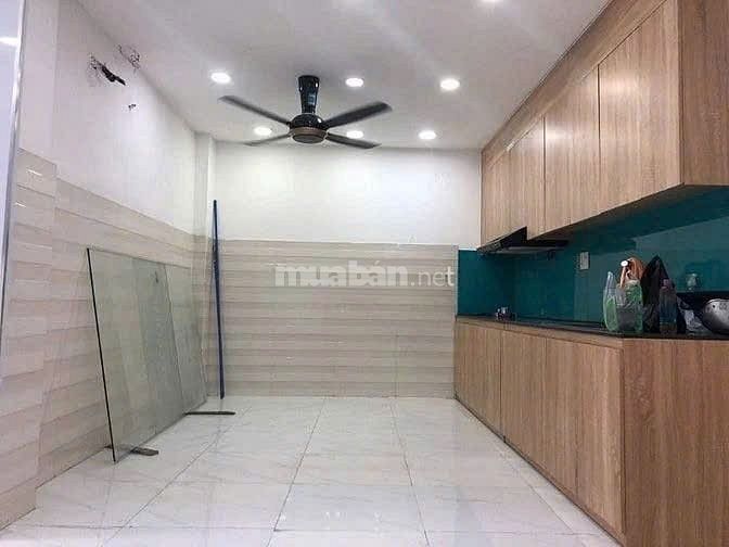Cho thuê nhà mặt tiền Hà Tôn Quyền, P.6, Q.11 giá 25tr
