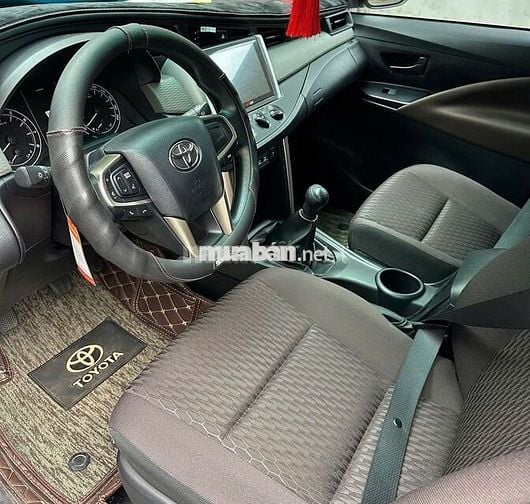 Toyota Innova 2023 số sàn, 1 chủ từ đầu