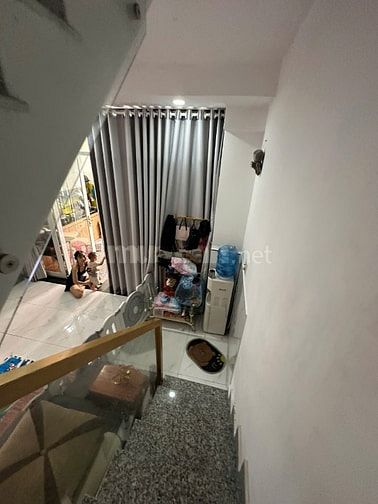 cô chú nhờ bán nhà 5 × 7, 2 lầu giá 2tyr 780, Lê Trọng Tấn,SHR,gần chợ