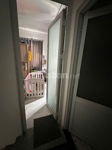 cô chú nhờ bán nhà 5 × 7, 2 lầu giá 2tyr 780, Lê Trọng Tấn,SHR,gần chợ