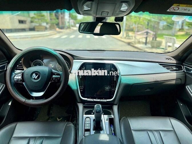 VinFast Lux A2.0 2020 Premium 2.0 AT - 46000 km