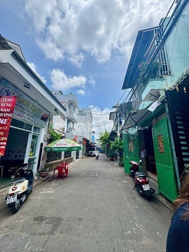 Bán nhà mới hẻm ô tô, 752/ Hương Lộ 2, DT 4 x 13m, 3.5 tấm, 5.38 tỷ. 