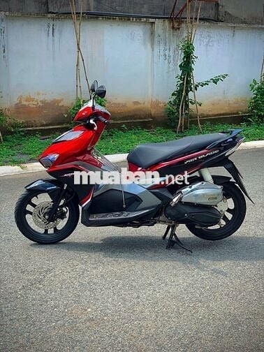 Air Blade 125 mẩu robot đời 2017, xe đẹp sạch sẽ,