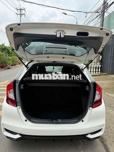 Honda Jazz 2018 RS - 96000 km