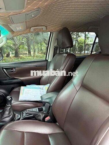 Toyota Fortuner 2018 2.4G 4x2 - 88000 km