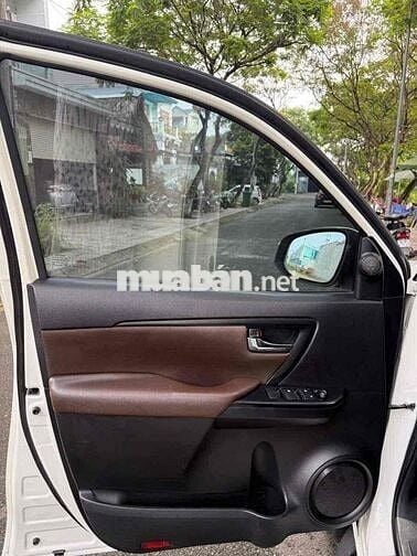 Toyota Fortuner 2018 2.4G 4x2 - 88000 km