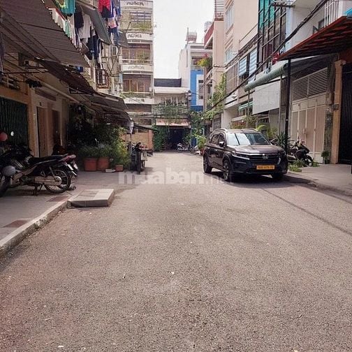 Nhà Bán Quận 3, Ngã Bảy Lý Thái Tổ, 3 Tầng, 63m2, đường Xe Tải