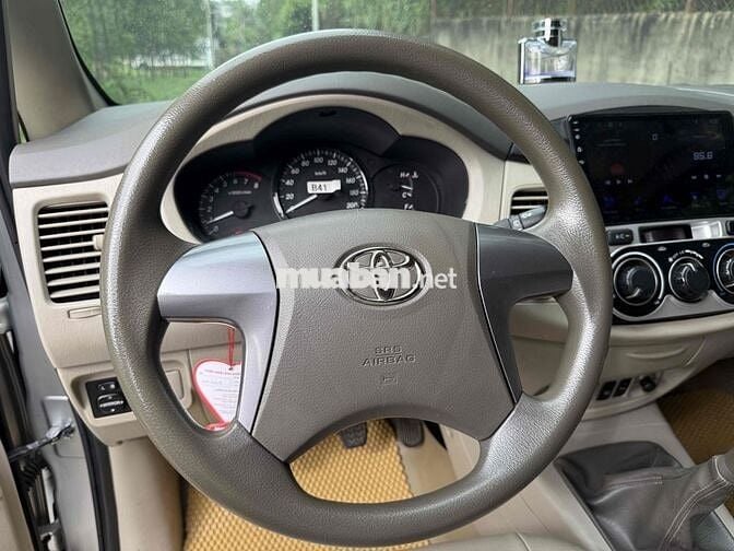 Innova 2014 E gia đình zin100/100