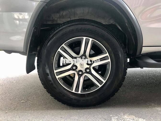 Toyota Fortuner 2.4G AT 2019 máy dầu 4x2