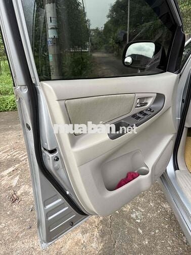 Innova 2014 E gia đình zin100/100