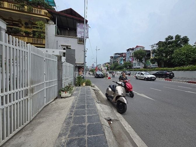 Siêu phẩm nhà mặt phố Âu Cơ, Tây Hồ – 278 m²,6 tầng + hầm, mặt 9.2m