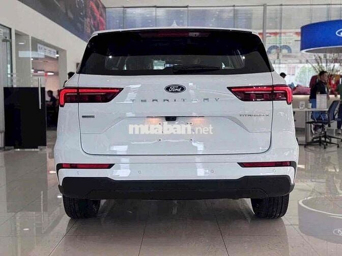 Ford Territory 2025 facelift trả trước 250tr