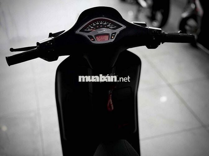 Vespa125 2018 zin Lướt ( Hỗ trợ Trả GÓP )
