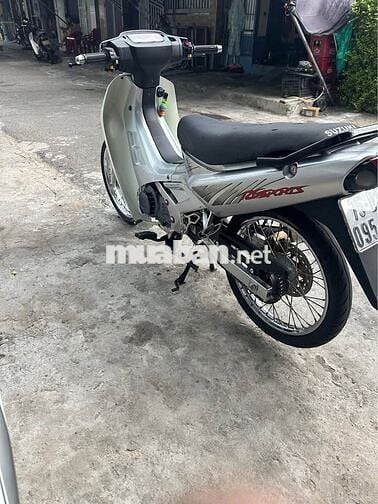 Xipo 120 áo 110 màu bạc xe đẹp keng , Máy êm