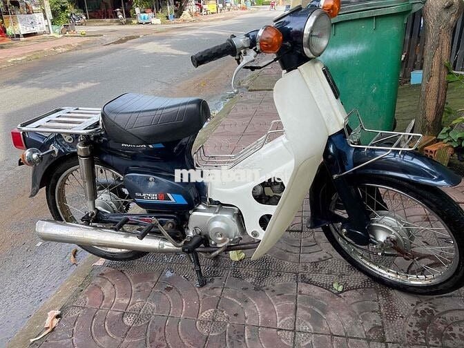 Honda Super Cub 50 màu xanh dương