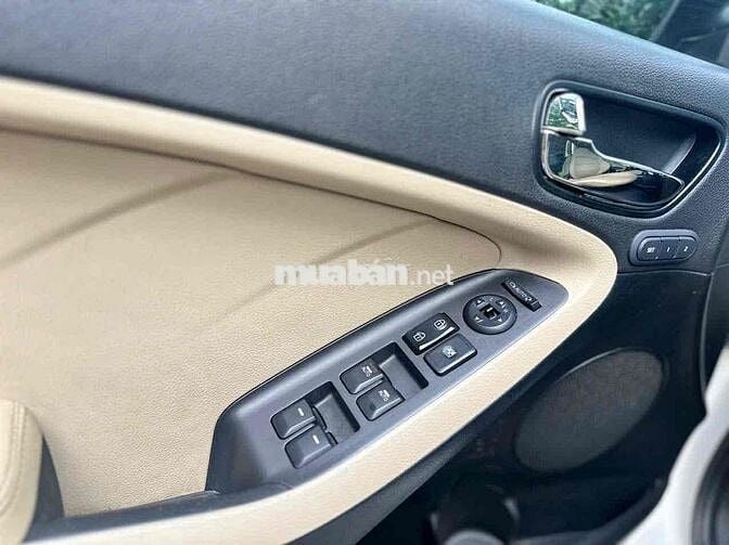 Kia Cerato 2016 2.0 AT