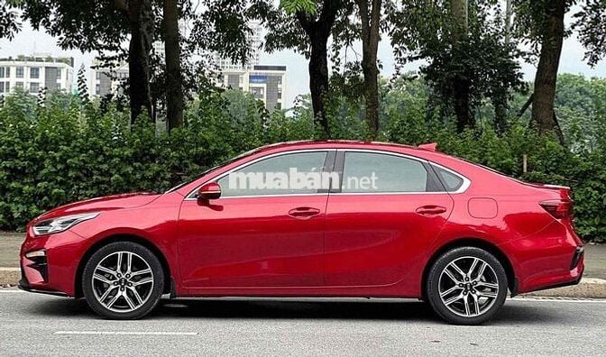Kia Cerato 2019 2.0 AT Premium - 68000 km