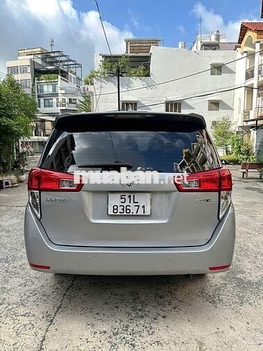 Toyota Innova 2019 2.0E - 71000 km