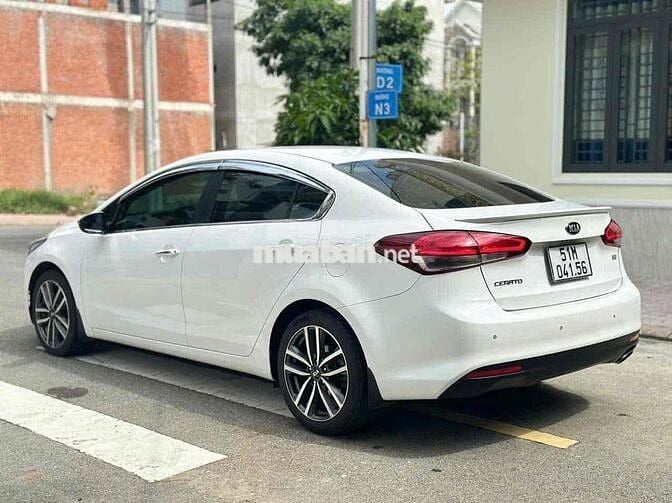 Kia Cerato 2016 2.0 AT