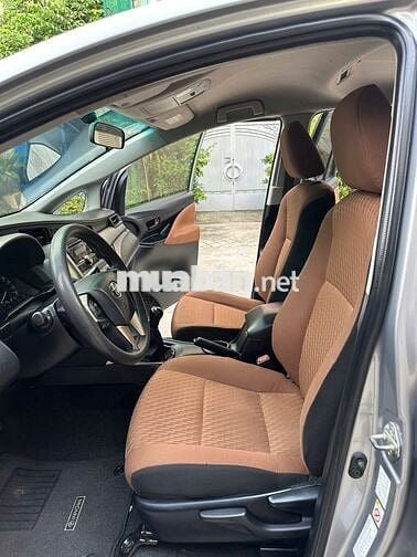 Toyota Innova 2019 2.0E - 71000 km