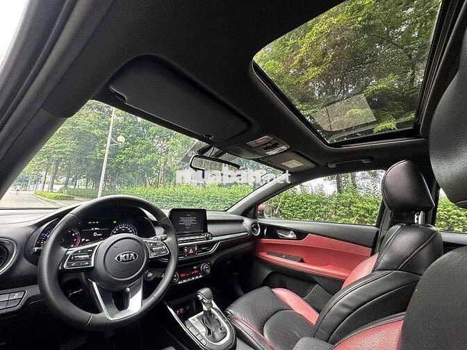 Kia Cerato 2019 2.0 AT Premium - 68000 km