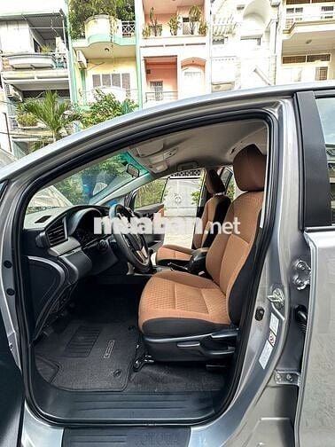 Toyota Innova 2019 2.0E - 71000 km