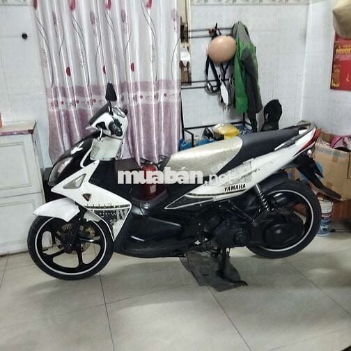 Novo 4, giấy tờ đầy đủ,xe zin, máy rất êm,