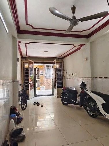  6,8ty Nhà cấp 4 diện tích lớn 3,25 x 16,5 SHR hẻm xe hơi đậu trước nh